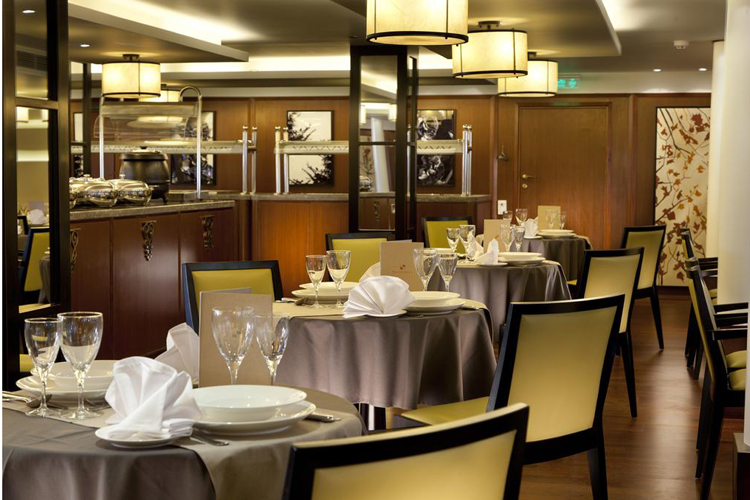 Esplanade Nile Cruise Restaurant 03_37d75_lg.jpg